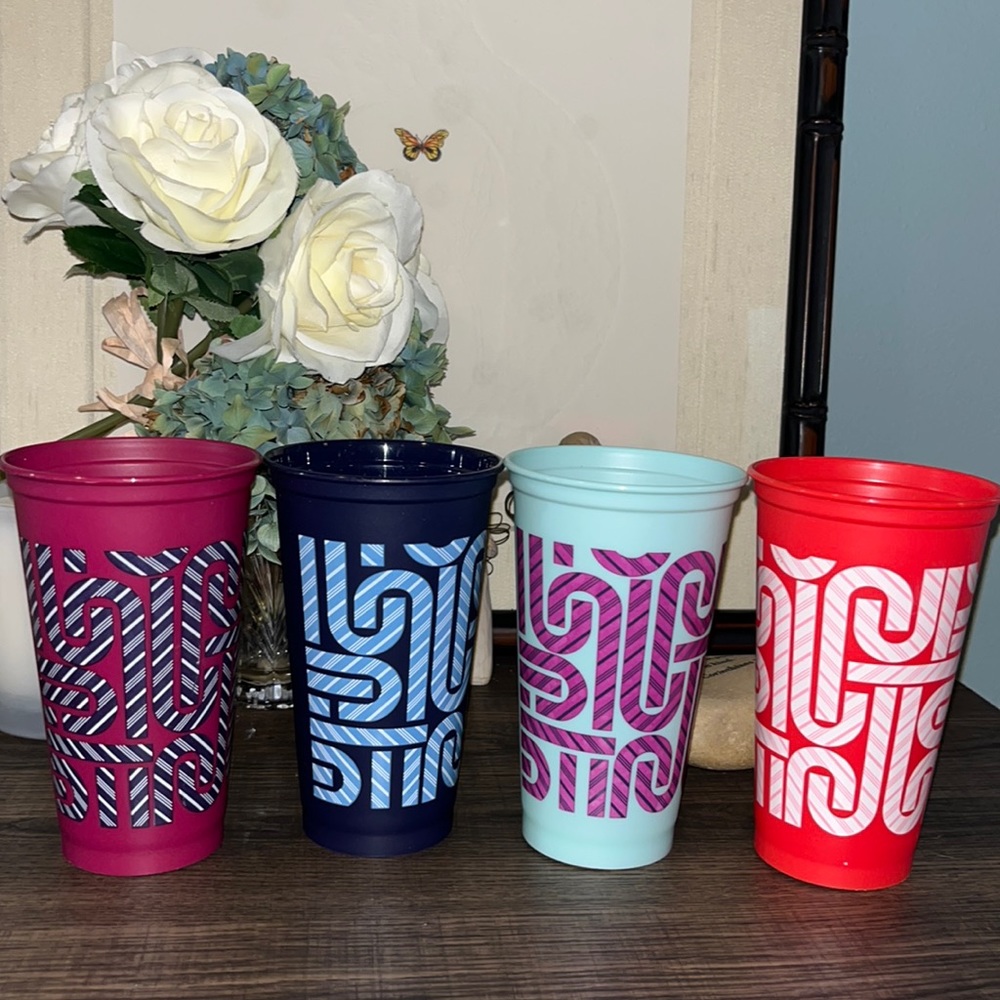 Starbucks 4 Color Changing Cups Blue Pink Red Teal NWOT